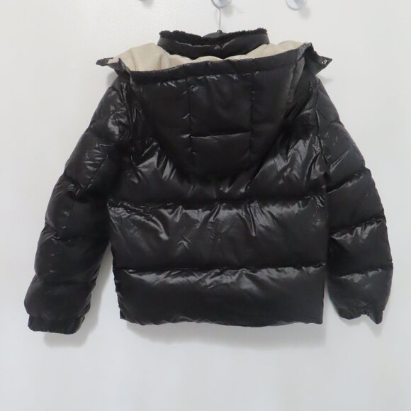 NWT Down-filled quilted black warm coat - Picture 4 of 5
